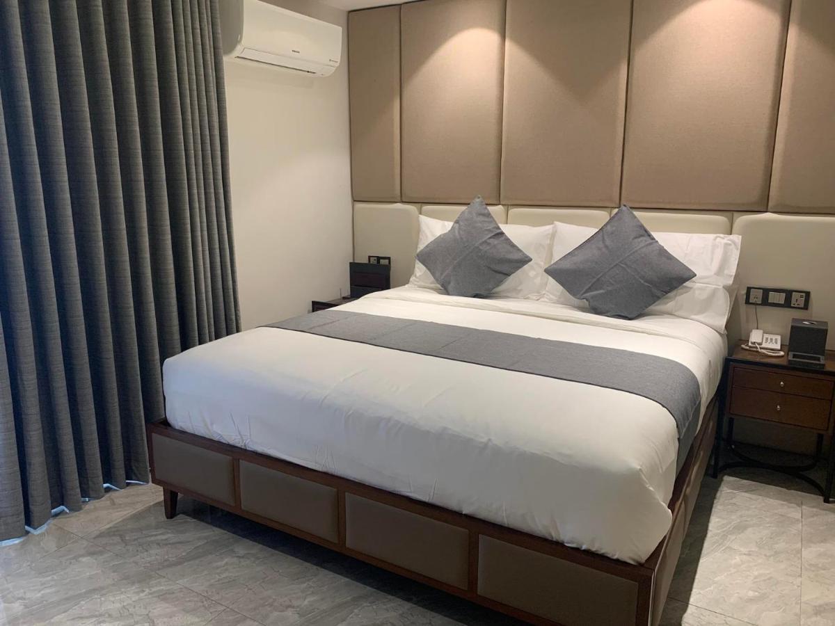 One Euphoria Luxe Hotel 安吉利斯 外观 照片