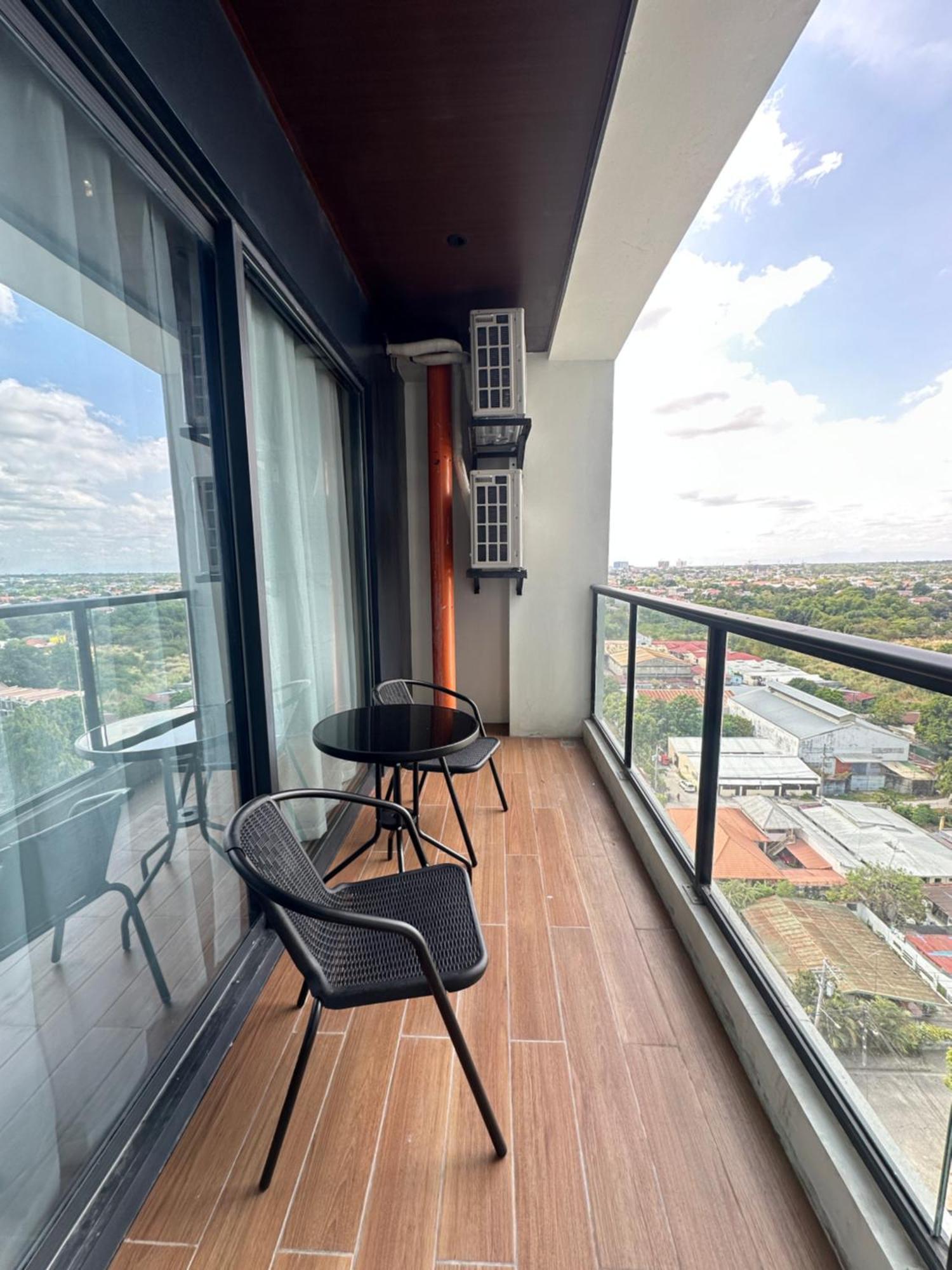 One Euphoria Luxe Hotel 安吉利斯 外观 照片